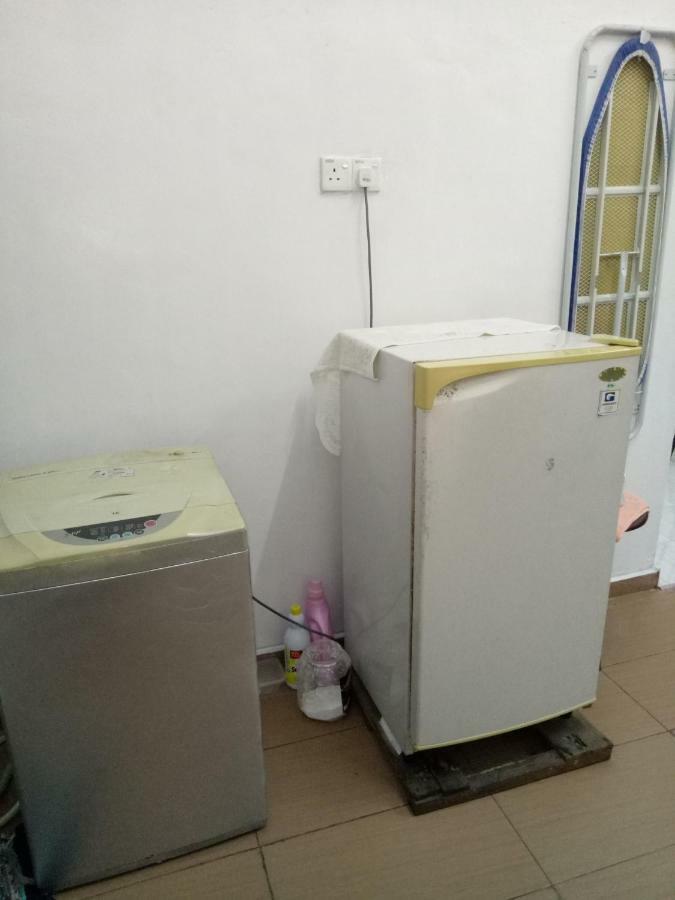 Aiman Homestay Marang Bagian luar foto